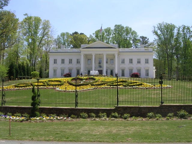 Atlanta White House – The 3/4 White House Replica