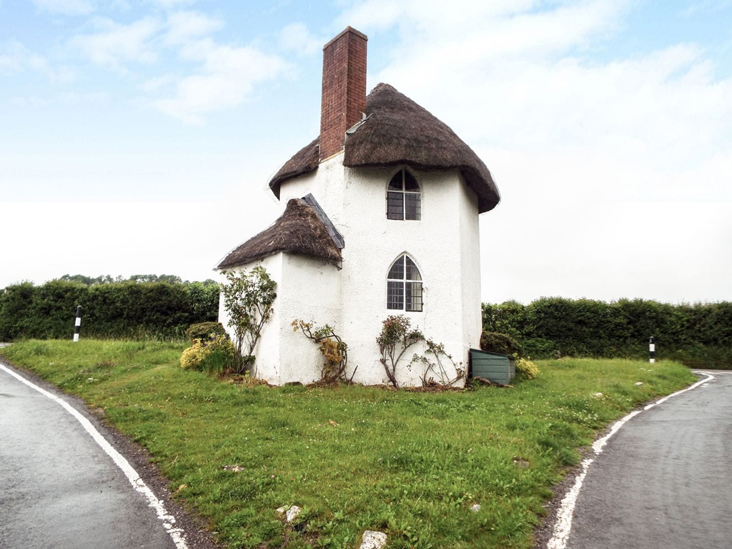 The Round House – The Grade II Listed Old Toll House