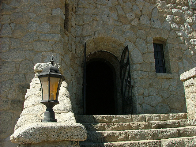 Shea's Castle Entrance